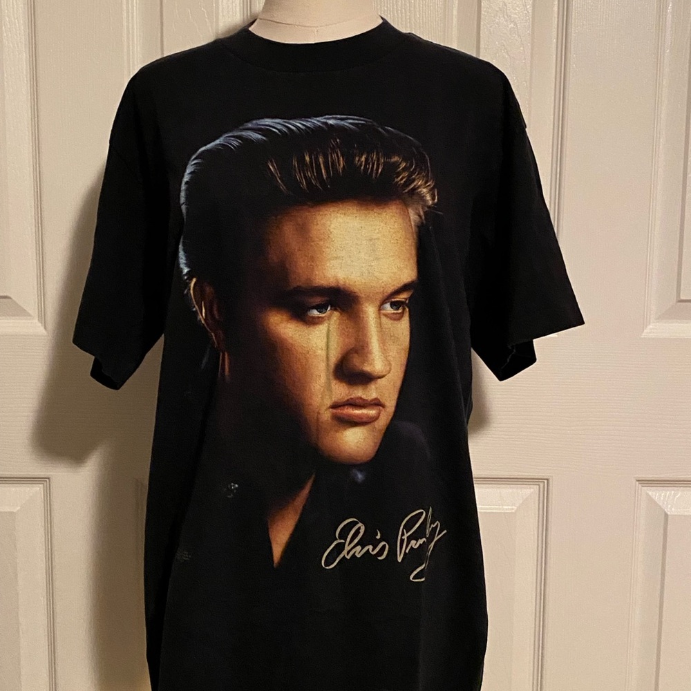 Vintage Black Elvis Presley Graphic Tee